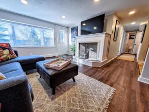 Arcade|Music|BBQ|Fire Pit|Acres|Batavia House! - Image 4