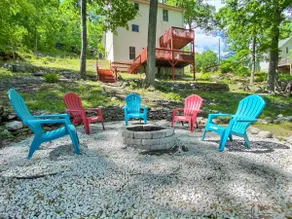 Lakefront House- 3BR house in Saw Creek, Bushkill - Image 2