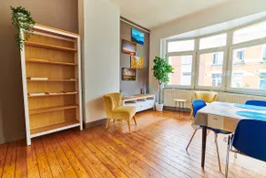 Pleasant stay for two in a trendy neighborhood - Image 5