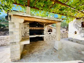 Unique villa in olive field with salted swimming pool-Villa Frida - Image 4