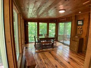 Treetops Cabin in the Woods! - Image 2