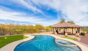 Beautiful large Tucson Gem with your own POOL! - Image 2