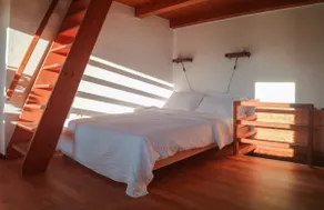 Wisteria House - Holiday Apartment - Image 4