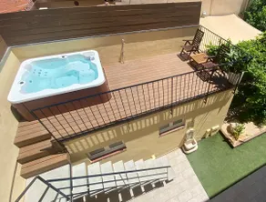 Fabulous downtown apartment, 30m from the beach. - Image 3