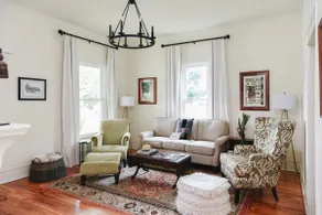 NEW! Downtown Cozy Colonial - Fully renovated! - Image 4