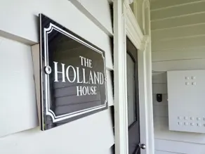 The Holland House - luxurious country getaway - Image 5