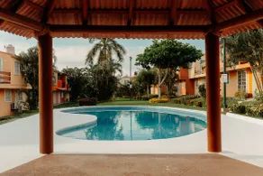 Family-Friendly Beach House - 5 min from the beach! - Image 4