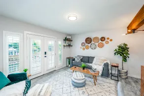{ATX BOHO CHIC Condo} W 6th St, Pool, Walk or Ride to Downtown, Zilker, and ACL - Image 5