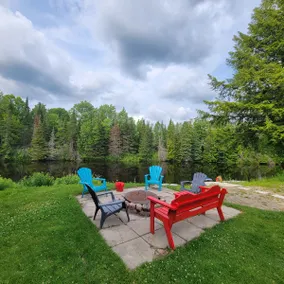 Rustic River Front Cottage Cozy*Fireplace*Hot Tub* - Image 5