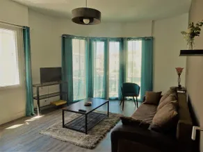 Sunny, 2 min from the TGV, 5 min walk to the beaches! - Image 4