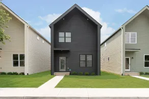 Hot tub - Firepit - Garage - 5 min. to downtown! - Image 2