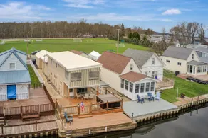Cottage on Chautauqua Lake with dock 🐟 - Image 2