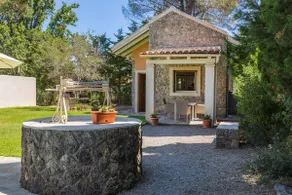 Petrinos Cottage - Image 3