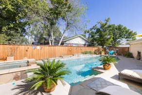 Family Fun! Hot tub, Pool, Billiards, Gazebo - Image 2
