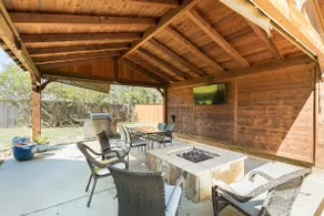 Family Fun! Hot tub, Pool, Billiards, Gazebo - Image 4