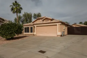 Nice & Relaxing Three Bedroom With A Heated Pool - Image 5