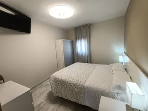 Reymundo - Deluxe Suite with a Hot Tub - Image 3