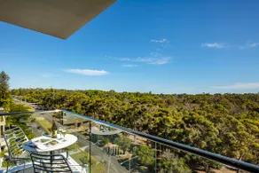 Studio Executive Apartment - Image 5