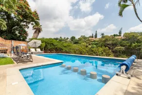 Magnificent house with a private pool in a Golf Club - Image 3
