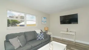 Siesta Key Village-Suite #4: A block to the Beach! - Image 2