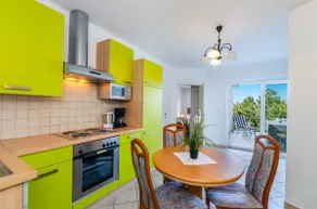 Private apartment, balcony, close to the sea (OG4) - Image 3