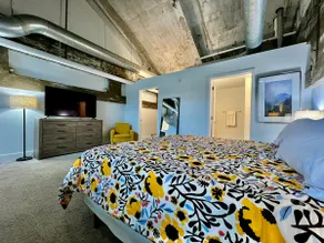 New renovated Loft in Old factory by Kings Island - Image 3
