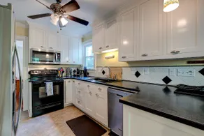 *CHARMING* 3bd dogfriendly entire HOME close to DT - Image 2