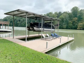 The Tree House! Tennessee River Getaway - Image 2