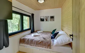 Riverside Cabin - Image 3