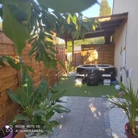 L'Écluse d'Épisy – Romantic getaway with hot tub - Image 2