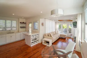 #CozyBluffs #OakBluffs #EastChop 1 BD, 1.5 bath home-Walk to Town-Ferries-Beach! - Image 5