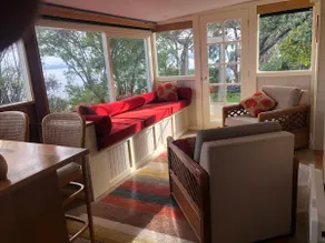 ”Rive Gauche” River Frontage Luxury Accommodation - Image 5