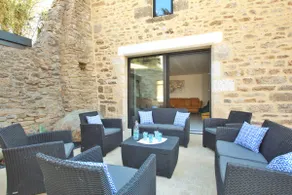Seaside heated pool villa for 8 people. - Image 4