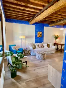 Tuscany Design Apartment - Image 3