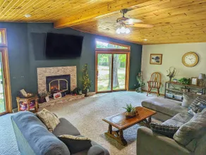 Relaxing nature getaway with all the amenities - Image 2