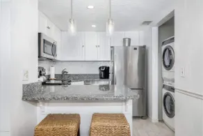 Beautiful 1/1 Ocean View Condo w/Beach Access!! - Image 5