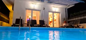 Bella Ciao holiday house with heated pool - Image 2