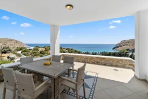 Top-Floor, Seaside & Modern Flat #1 near Chora - Image 3