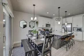 Beautiful Red Rock Vista- Private Hot Tub 5bd/3bth - Image 5