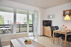Sea view: Cozy two room apartment - Image 3