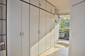 Sea view: Cozy two room apartment - Image 2