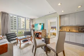 South of Fifth •GYM POOL & SPA•BEACHFRONT BUILDING - Image 3