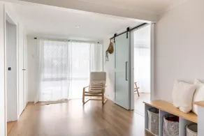 Renovated private self contained unit 12kms to CBD - Image 5