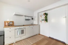 Renovated private self contained unit 12kms to CBD - Image 3