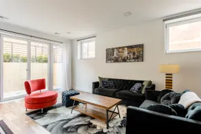 Modern Boutique Condo - ”Au coeur de Detroit” - Image 3