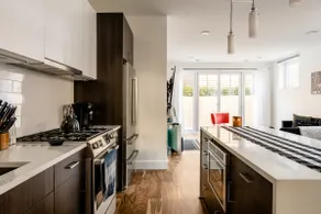 Modern Boutique Condo - ”Au coeur de Detroit” - Image 5
