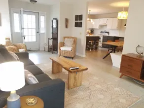 Renovated 3BR/2 BA Home in Summerville SC, Large Kitchen, Fenced In BackYard - Image 3