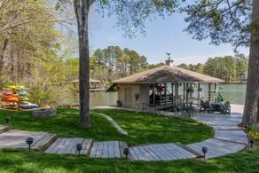 Beautiful, spacious 4bd/4ba extended family home! - Image 3
