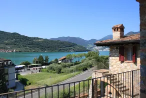 Pendolino apartment with balcony lake view - Image 4