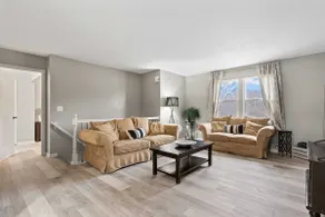 Come to Eastern Kansas City, Close To Stadiums - Image 2